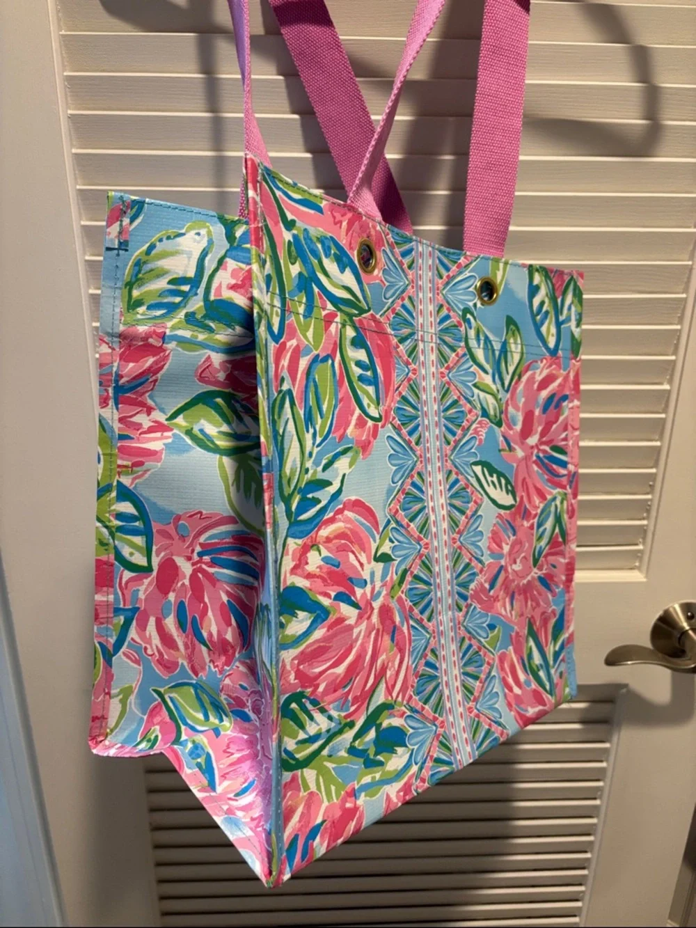 Lilly Pulitzer Pink Floral Reusable Market Tote - Picture 6 of 7